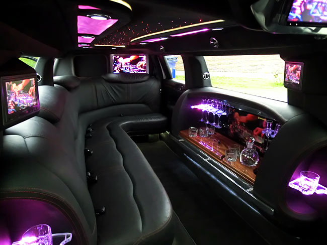 lincoln mkit limo interior